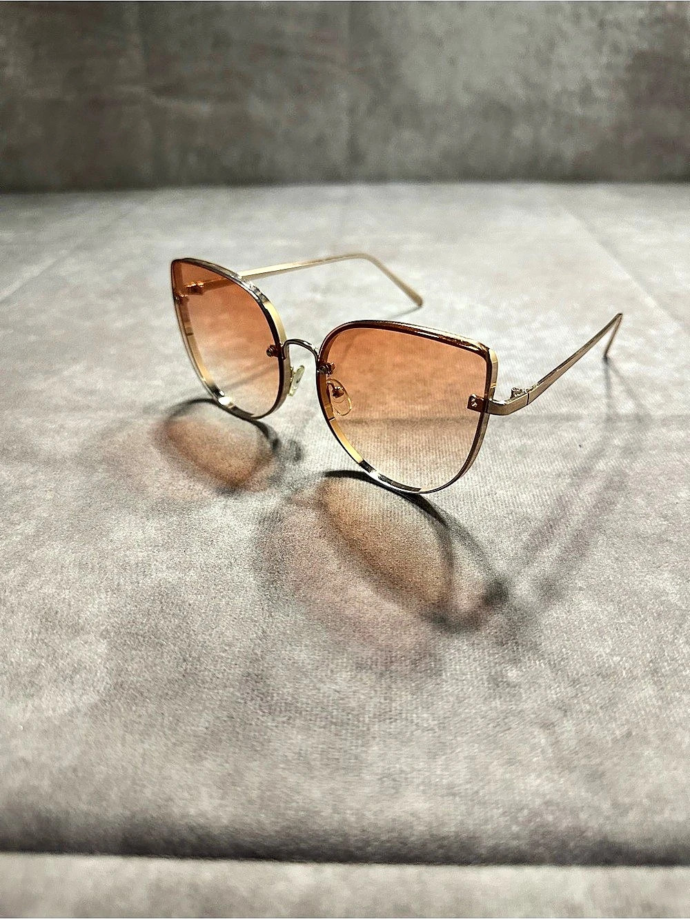 Pink Gradient Lens Sunglasses Like New